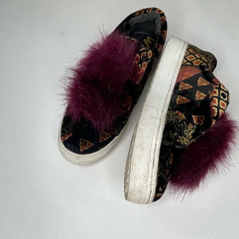 Sam Edelman Velvet Leya Sneaker with pompom